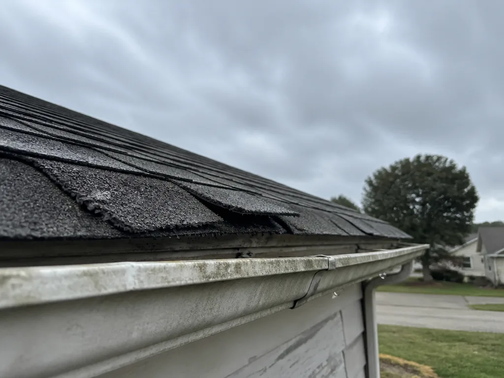Recognizing a Common Roof Warning Sign Nebraska Needs